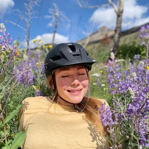 Meet your Posher, Claire